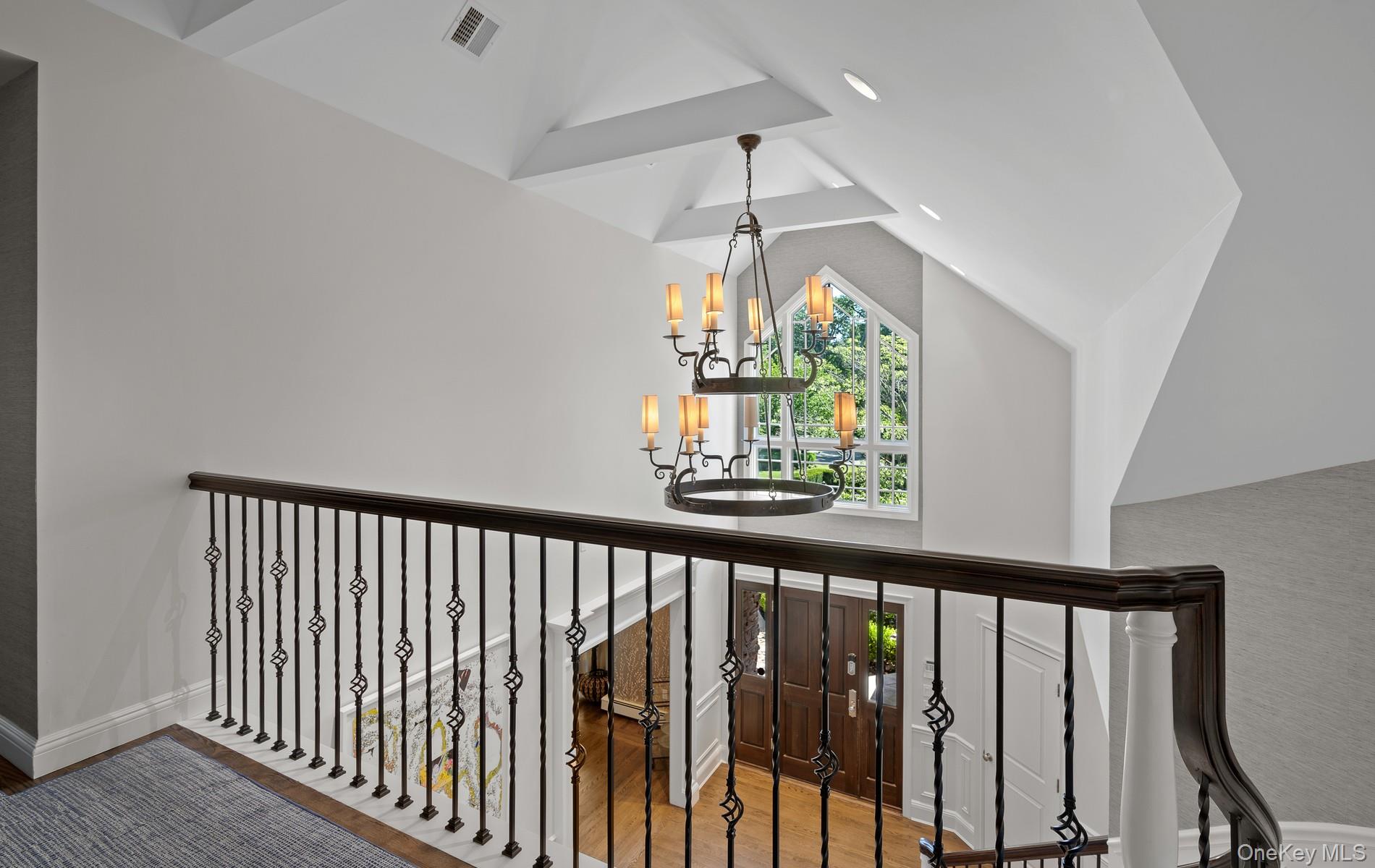 4 Meadowbrook Lane, Old Westbury, NY 11568