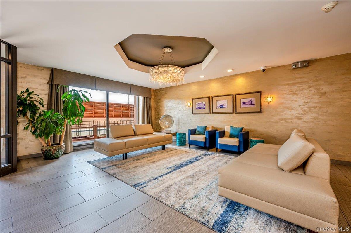 100 W Broadway # 6W, Long Beach, NY 11561