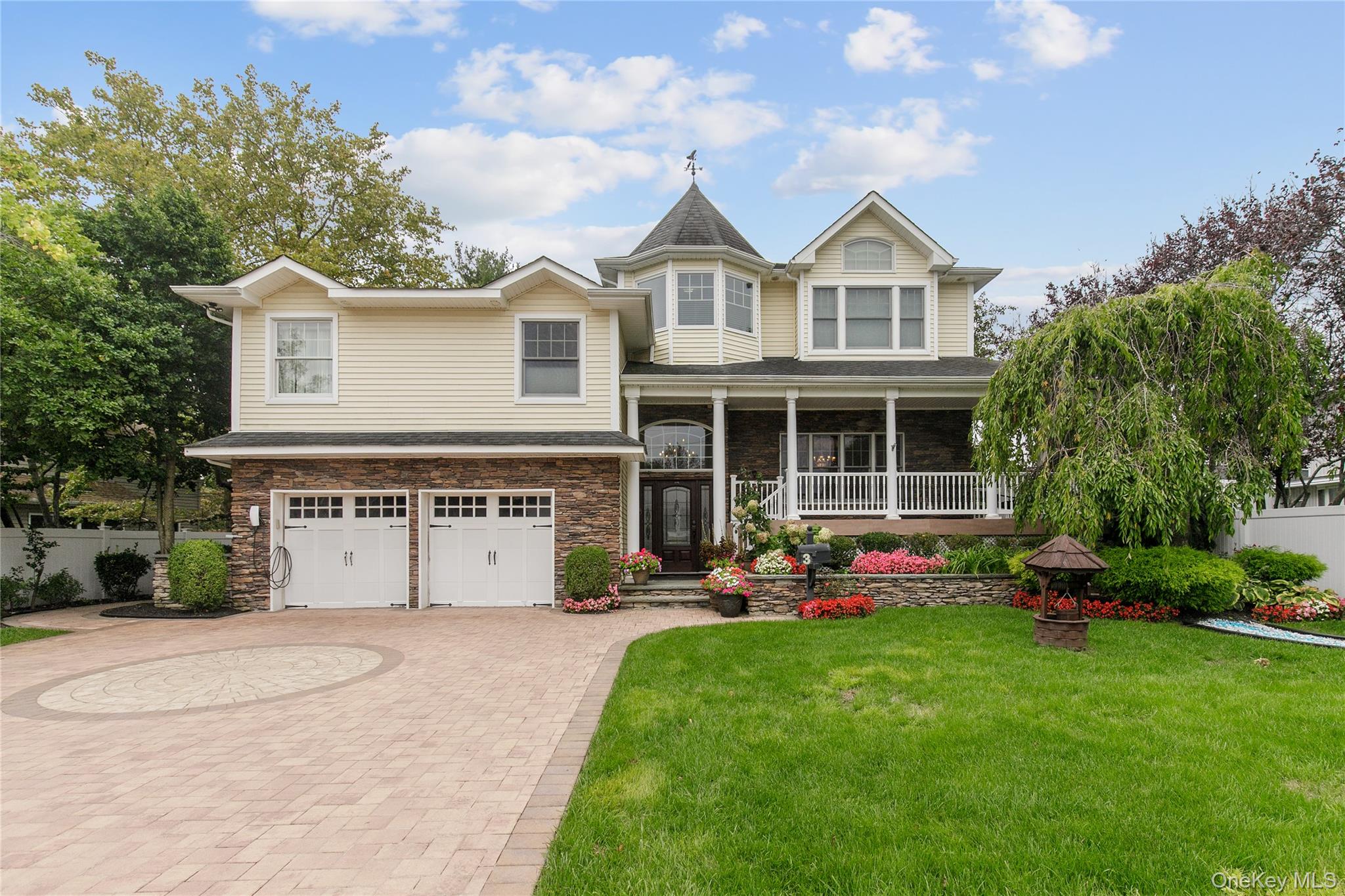 3 Saint Lawrence Place, Jericho, NY 11753