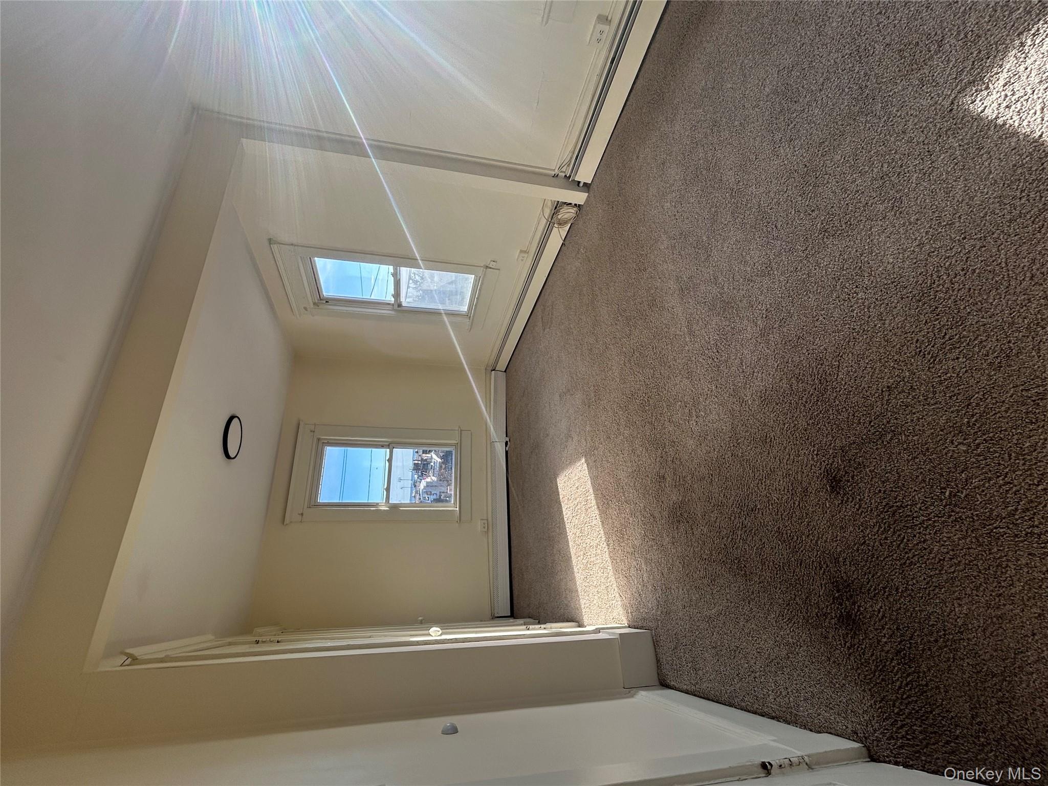 25 Auburn Avenue # 2, Bay Shore, NY 11706