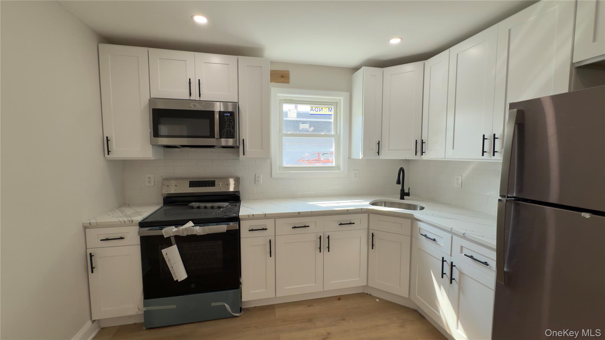 120 linden, Hempstead, NY 11550