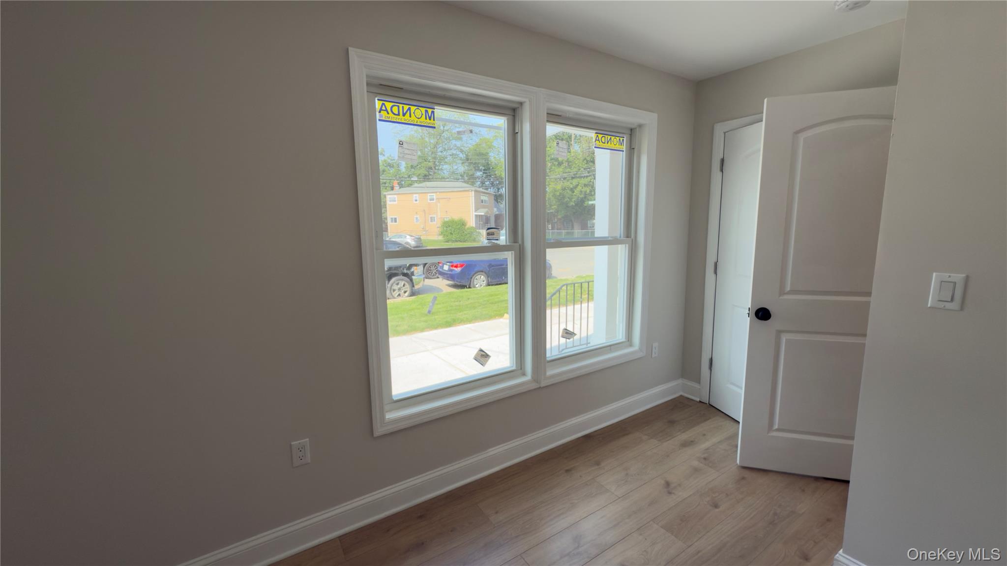 120 linden, Hempstead, NY 11550