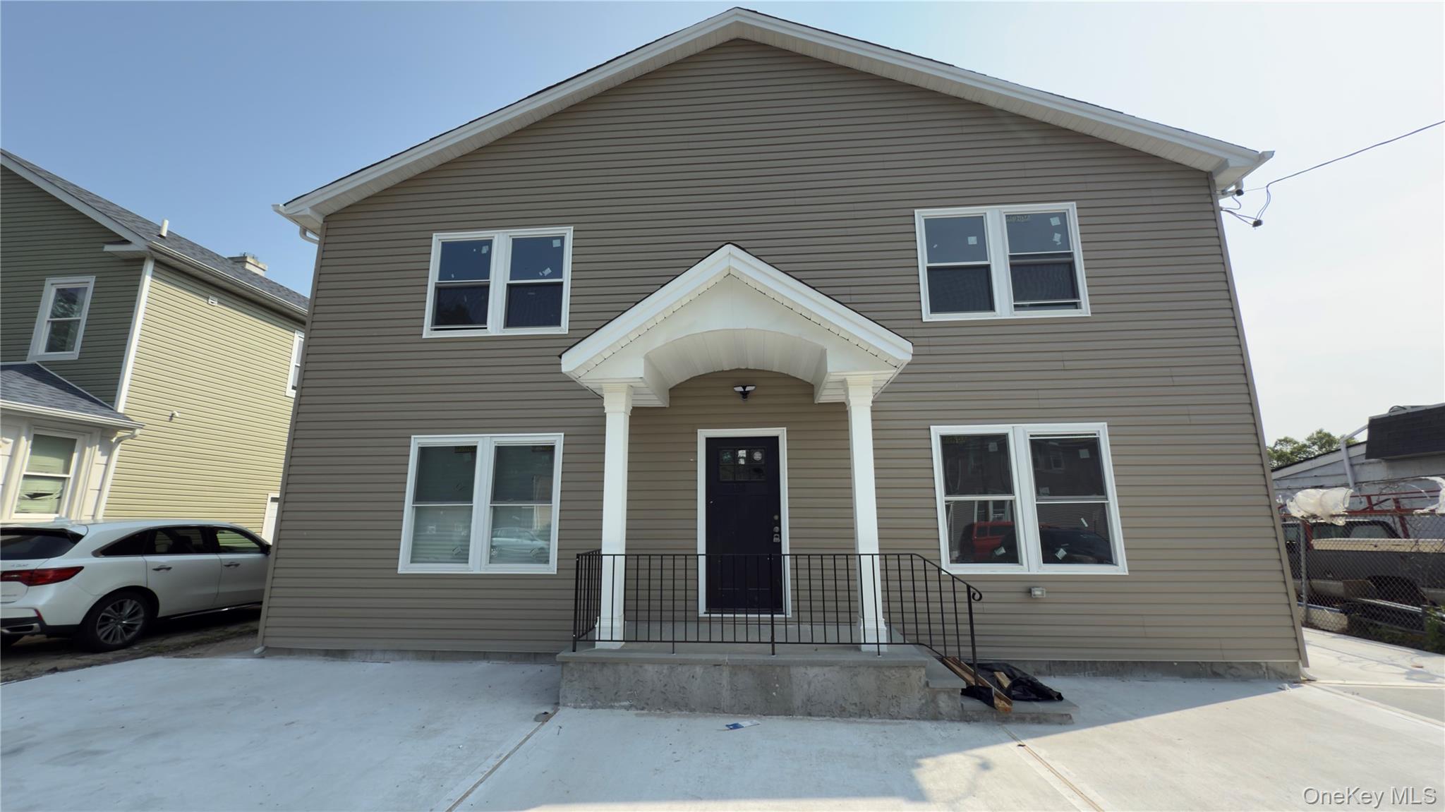 120 linden, Hempstead, NY 11550