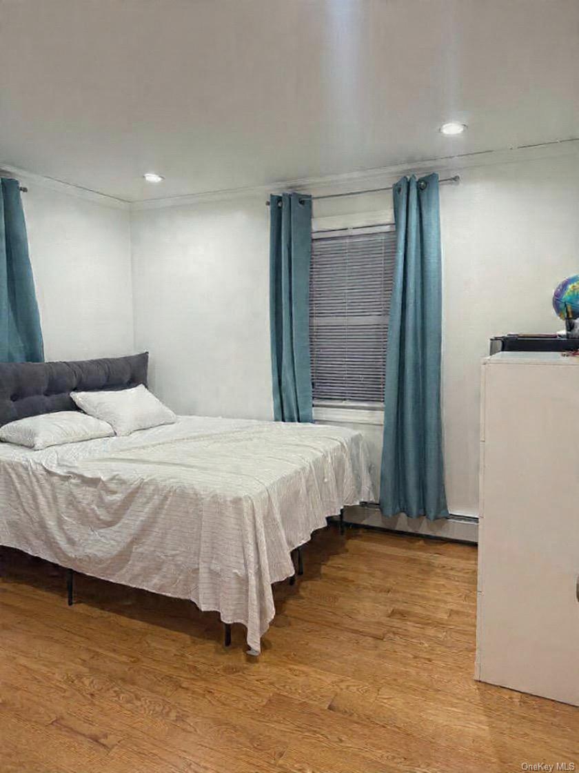 19456 114th Road, Saint Albans, NY 11412