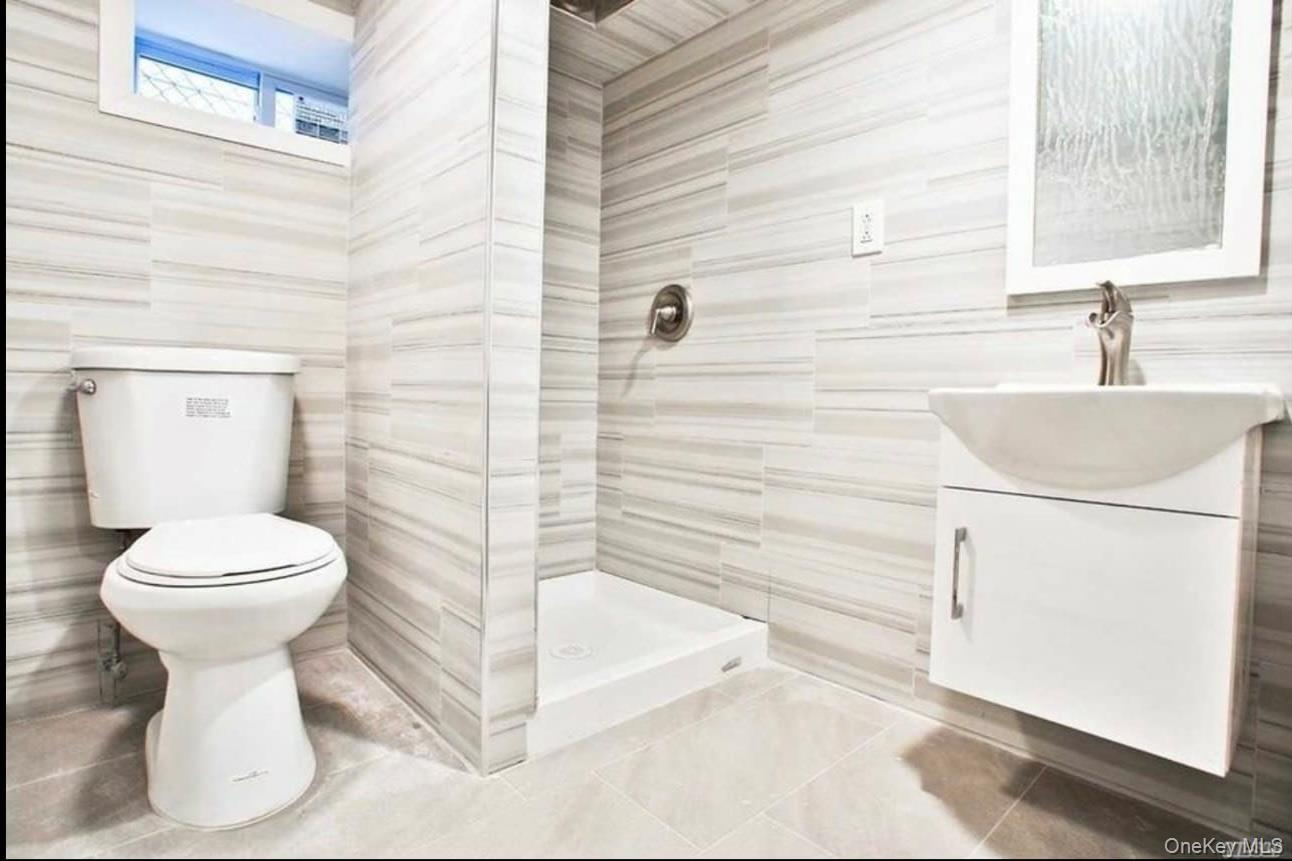 19456 114th Road, Saint Albans, NY 11412