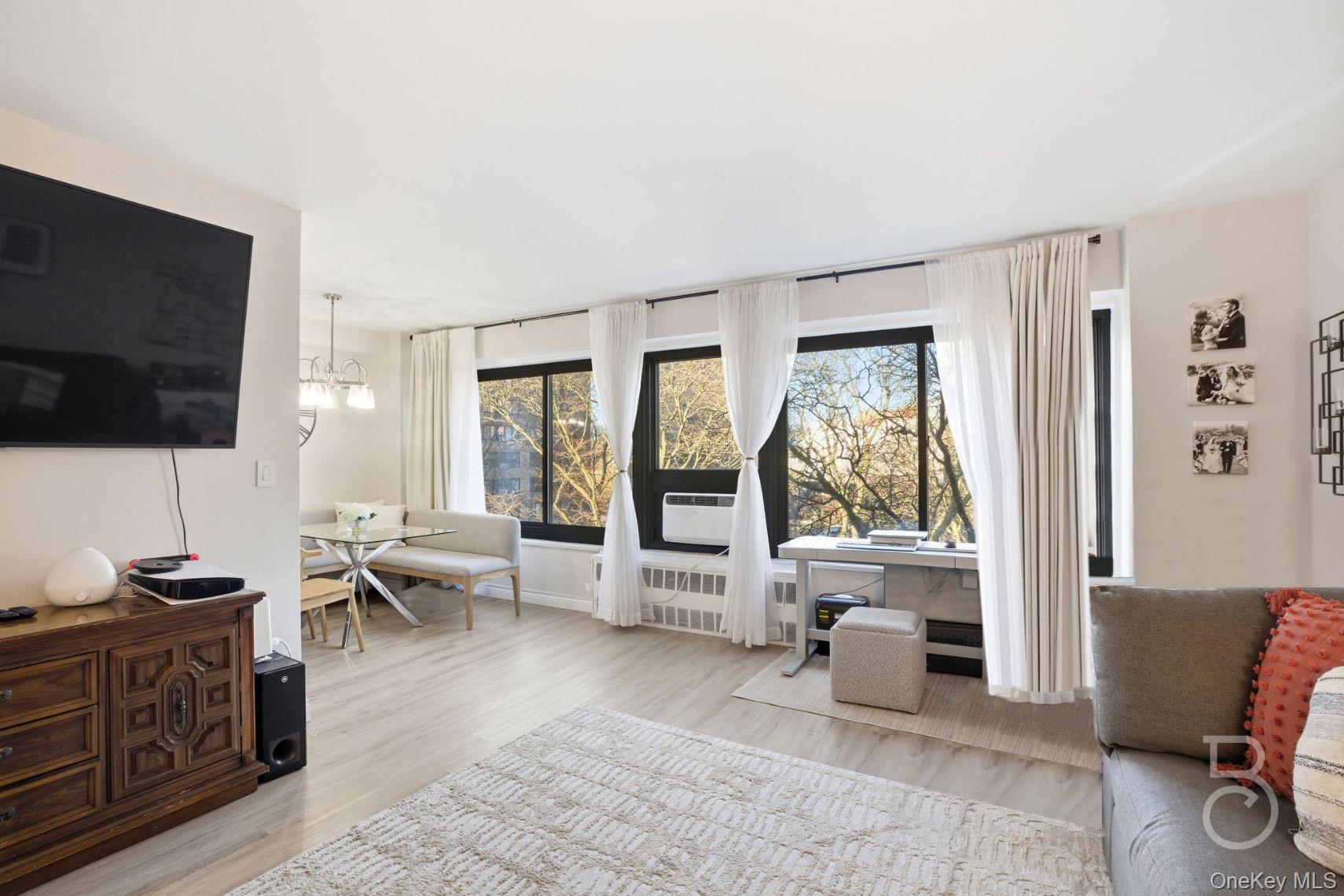 33-64 21st Street # 6D, Astoria, NY 11106