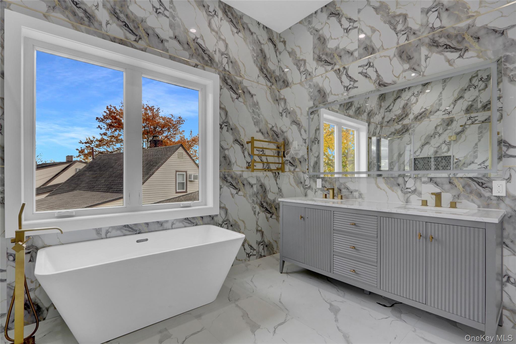 1 Gleaner Lane, Levittown, NY 11756