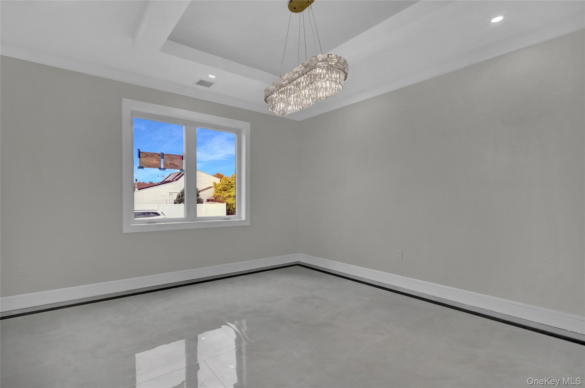 1 Gleaner Lane, Levittown, NY 11756