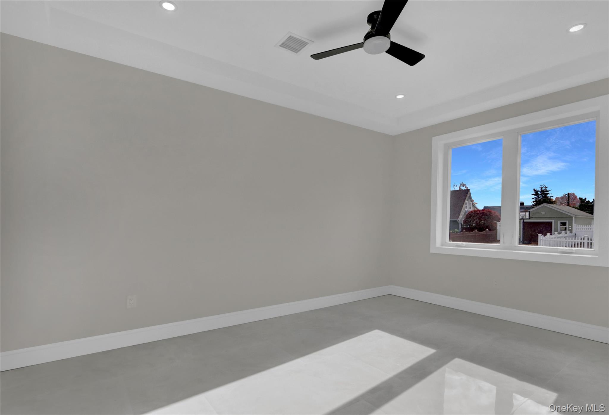 1 Gleaner Lane, Levittown, NY 11756