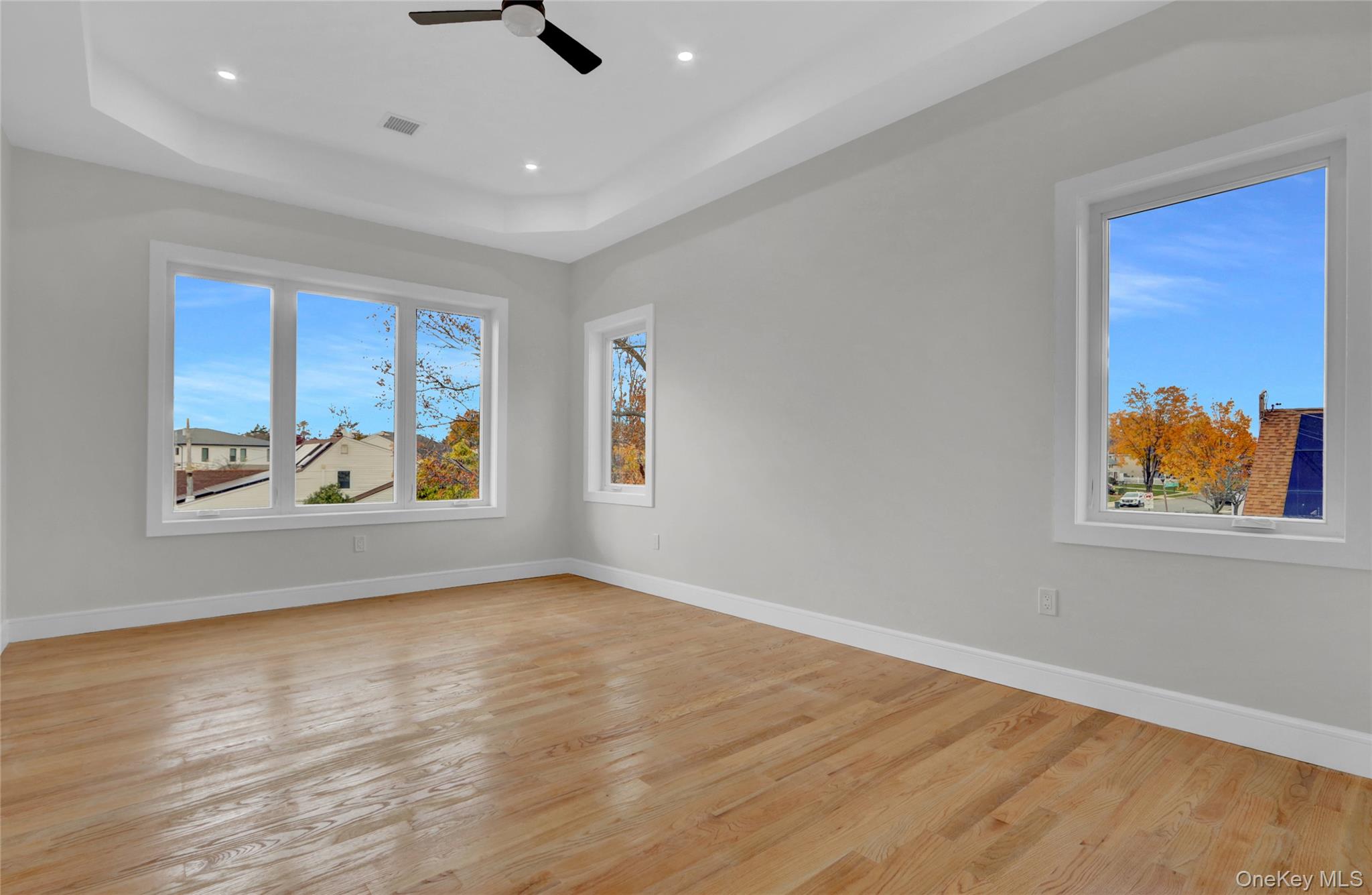 1 Gleaner Lane, Levittown, NY 11756