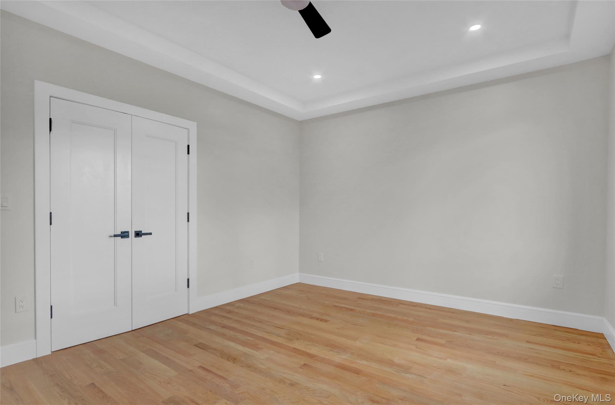 1 Gleaner Lane, Levittown, NY 11756