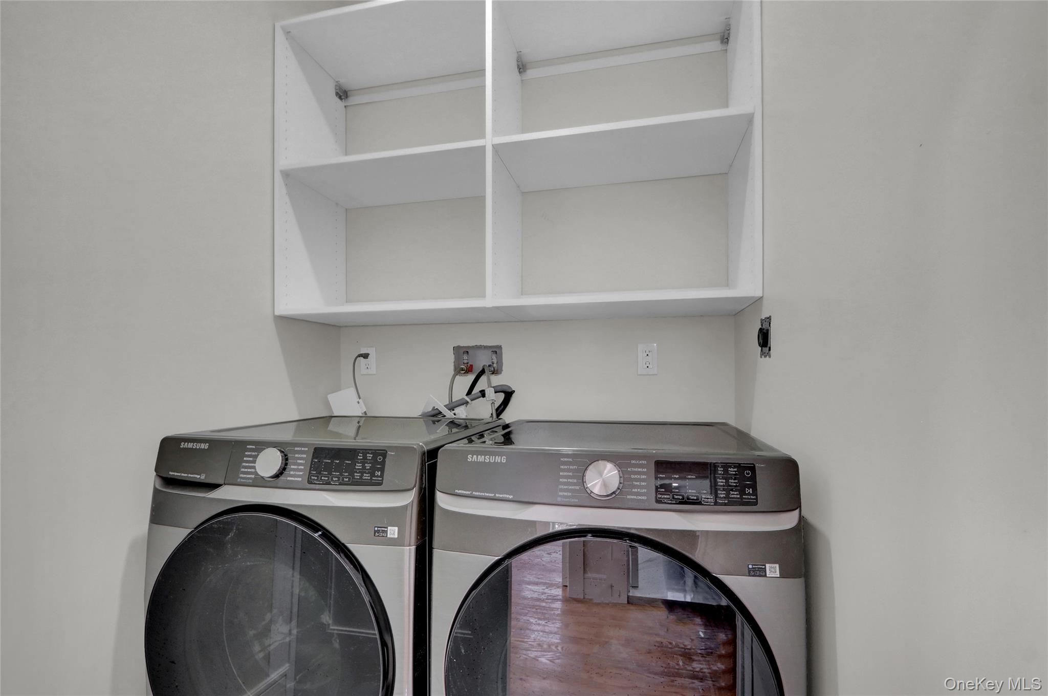 1 Gleaner Lane, Levittown, NY 11756