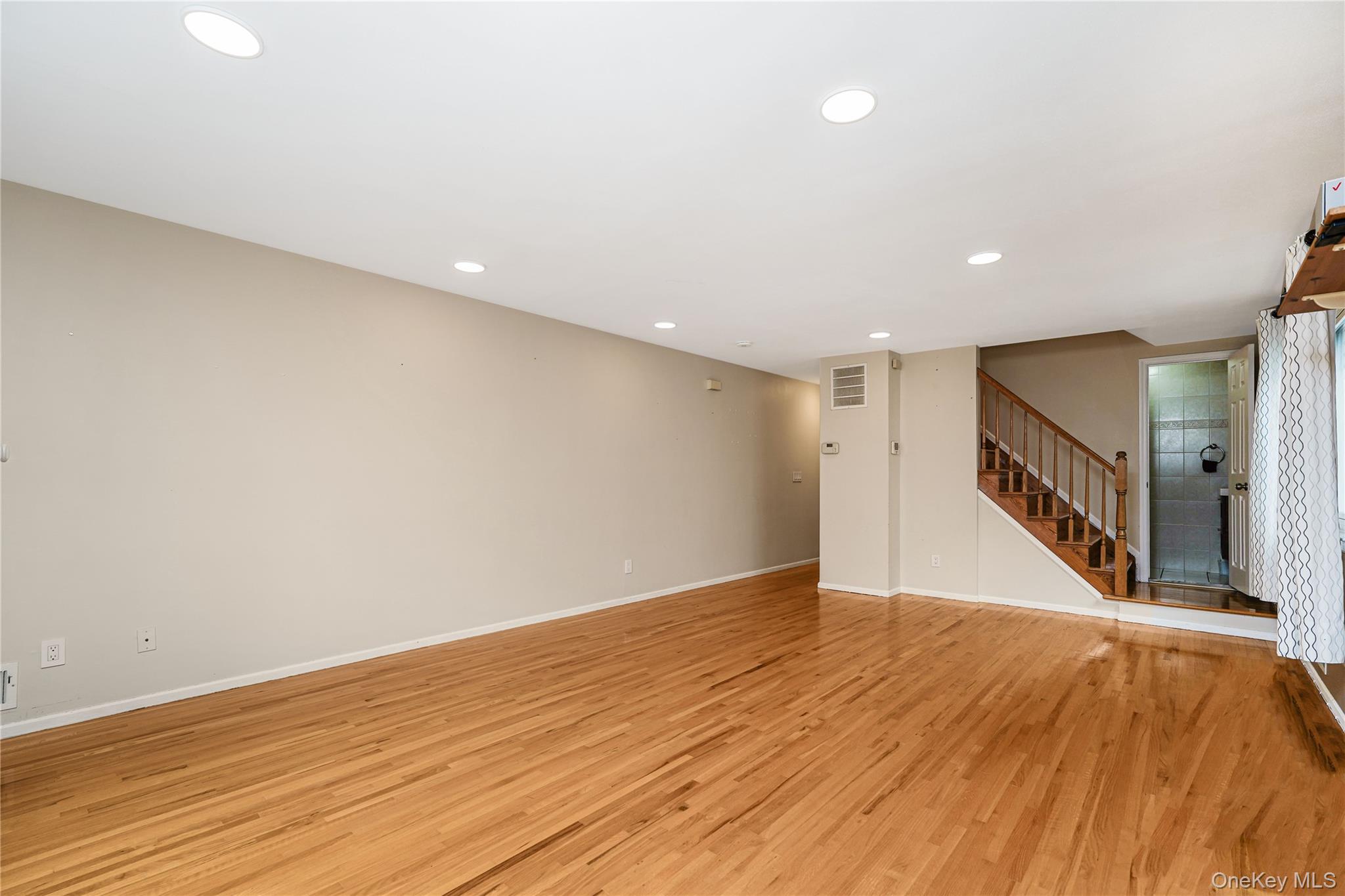 111 Elmbank Street, Staten Island, NY 10312