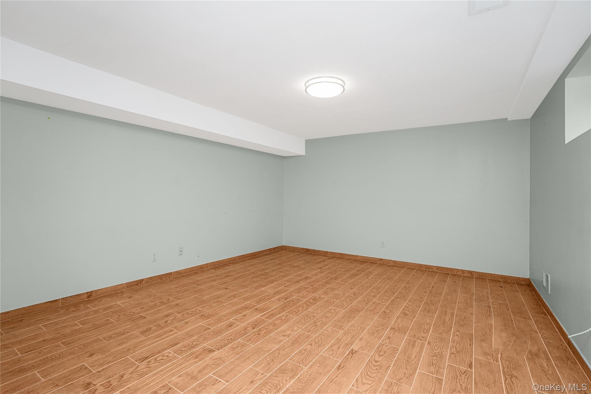 111 Elmbank Street, Staten Island, NY 10312