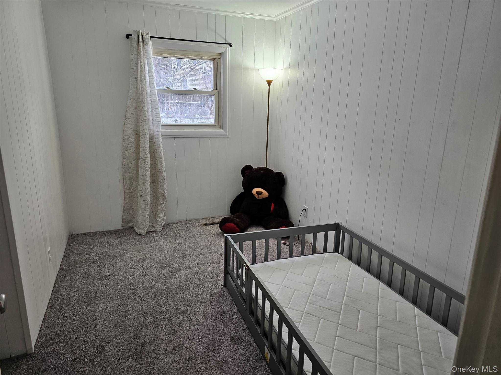 22 Van Wyck Drive, Poughkeepsie, NY 12601