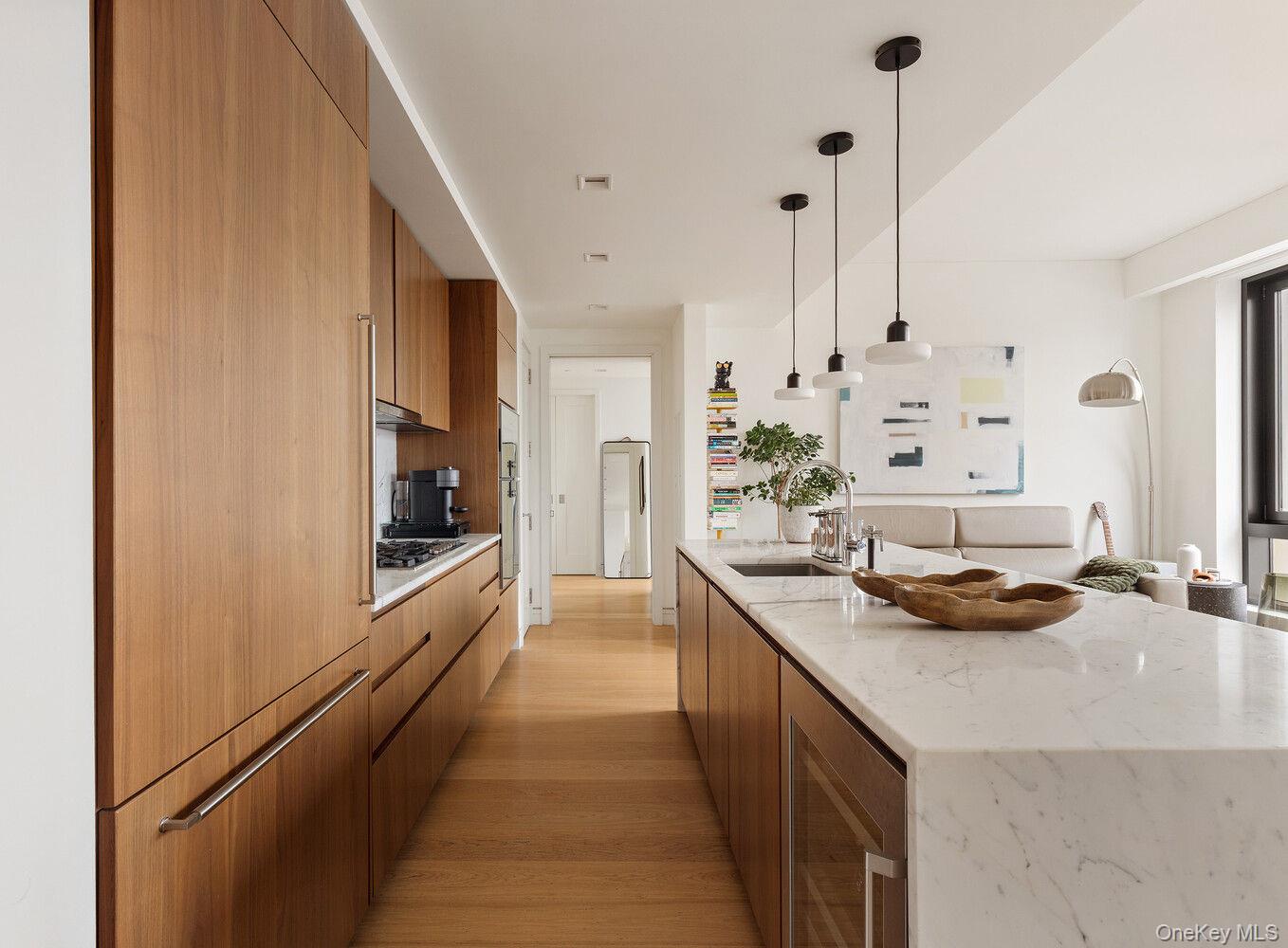 242 BROOME Street # 11A, New York (Manhattan), NY 10002