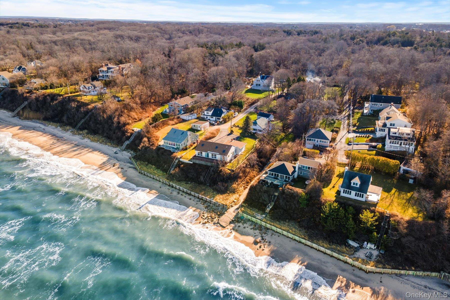 18 N Walk, Jamesport, NY 11947