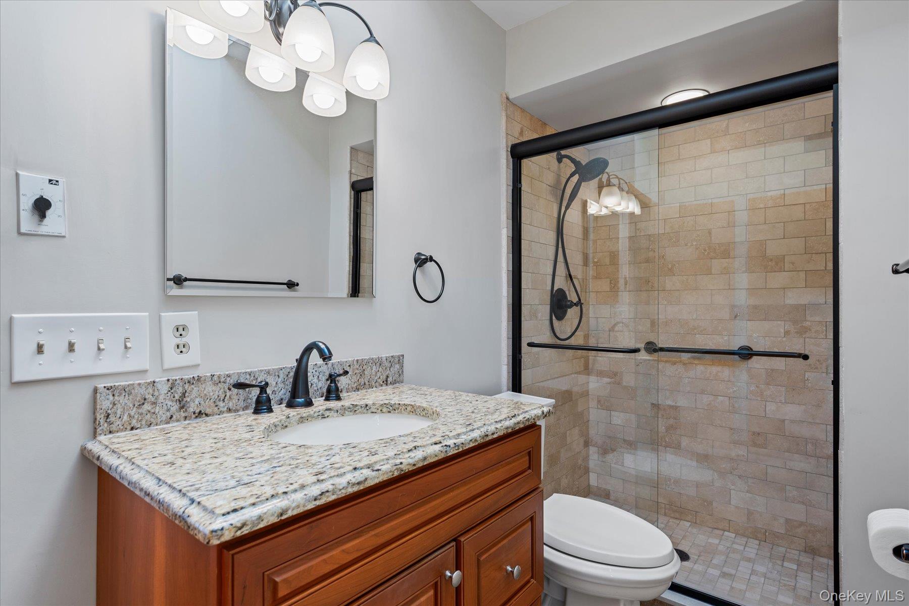 18 N Walk, Jamesport, NY 11947