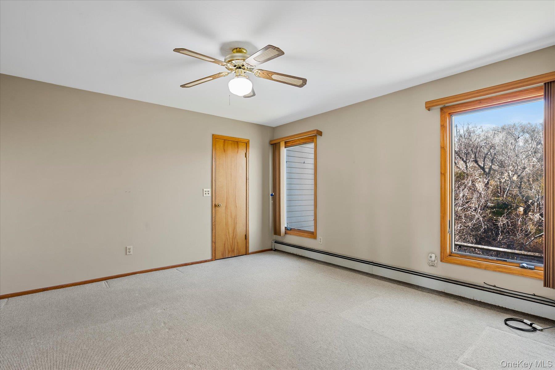 18 N Walk, Jamesport, NY 11947