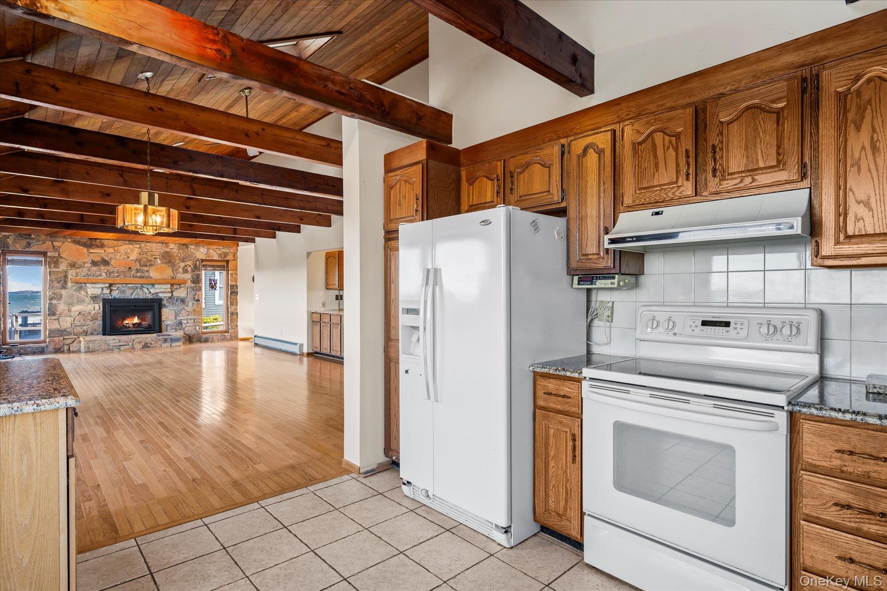 18 N Walk, Jamesport, NY 11947