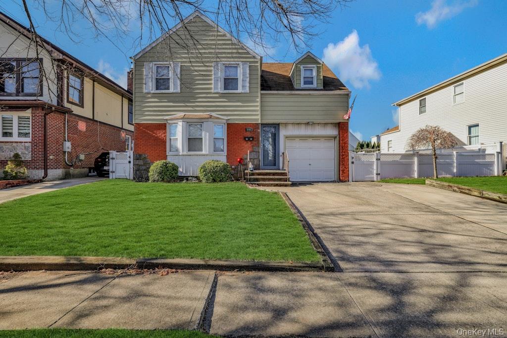 645 S 10th Street, New Hyde Park, NY 11040
