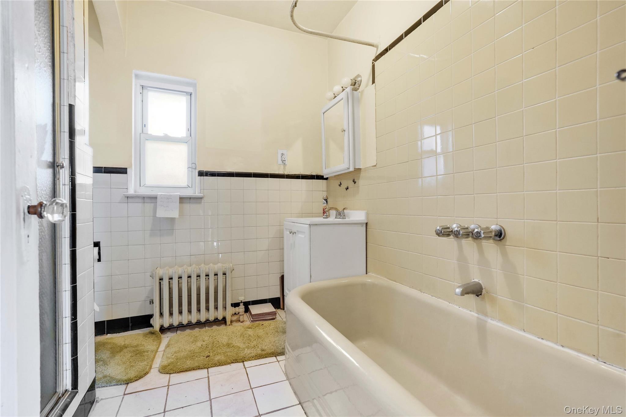 20-11 35th Street, Astoria, NY 11105