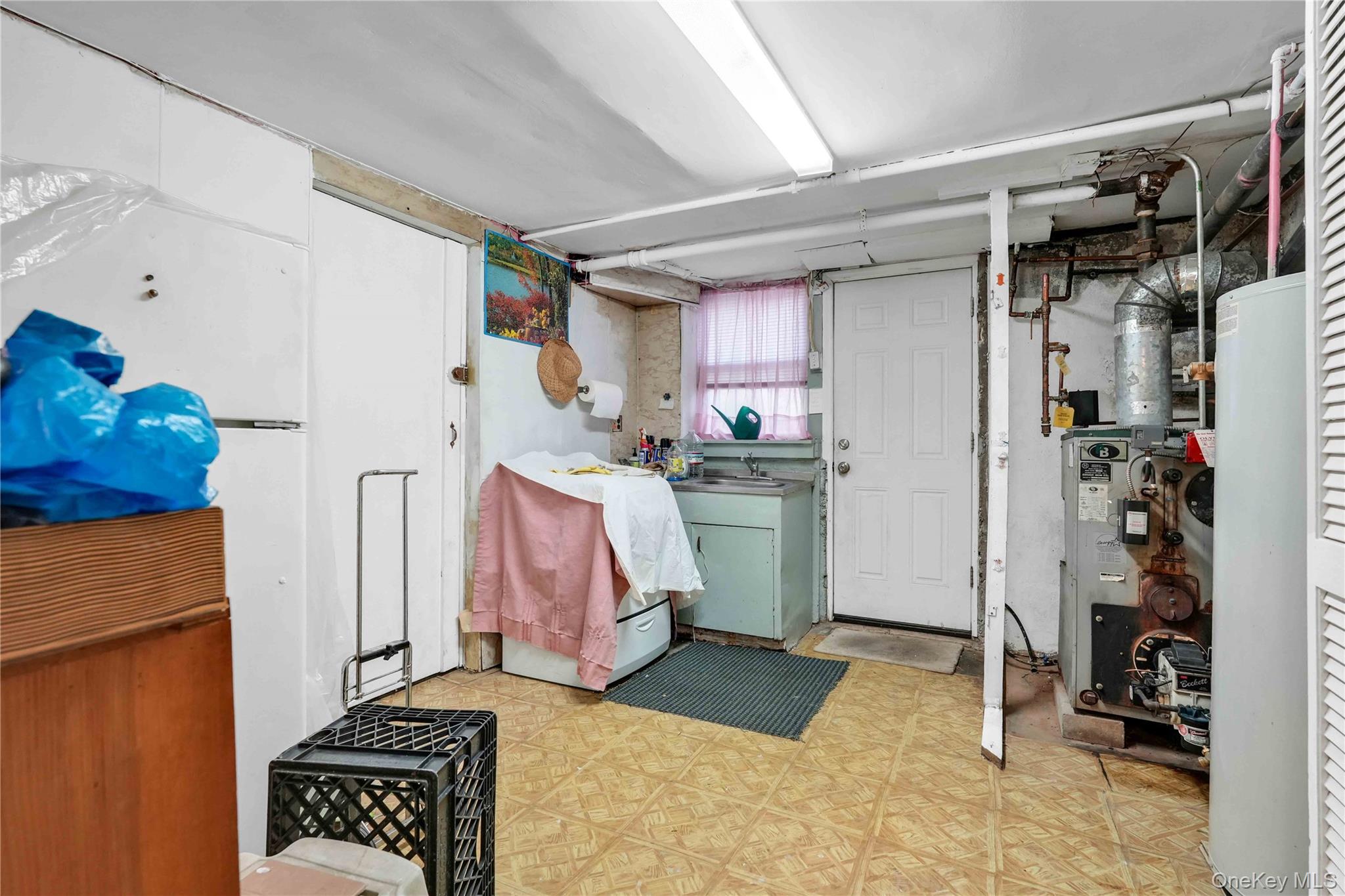 20-11 35th Street, Astoria, NY 11105