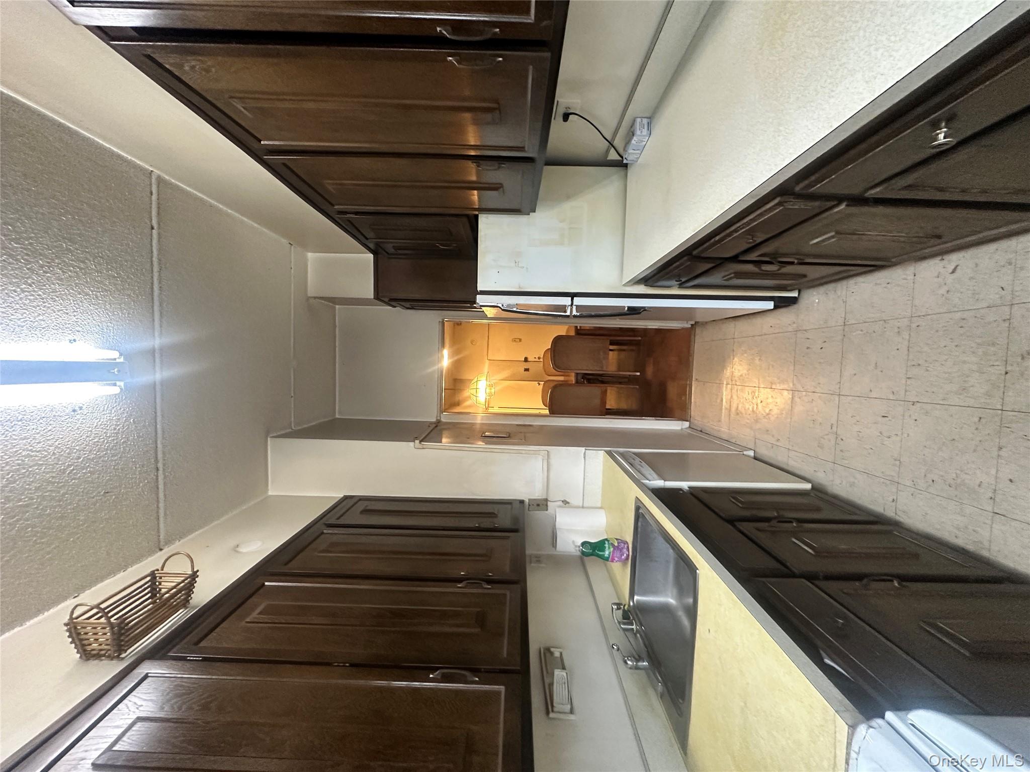 160 Academy Street # #L1, Poughkeepsie, NY 12601