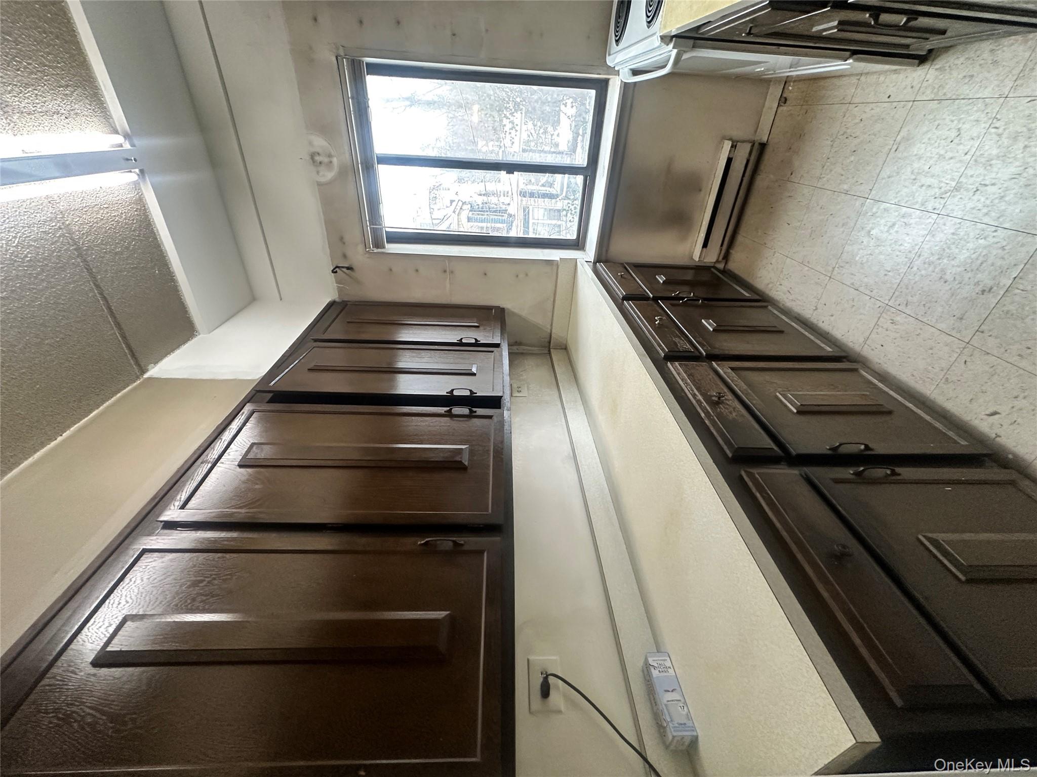 160 Academy Street # #L1, Poughkeepsie, NY 12601