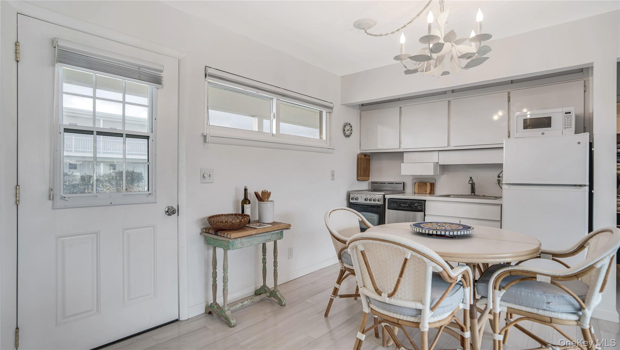 281 Dune Road # 2A, Westhampton Beach, NY 11978