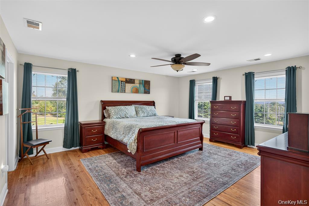 2 Harcourt Cosman Drive, Newburgh, NY 12550