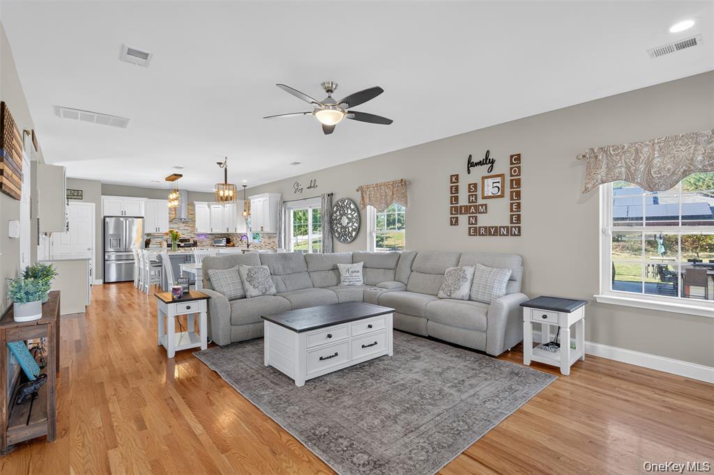 2 Harcourt Cosman Drive, Newburgh, NY 12550