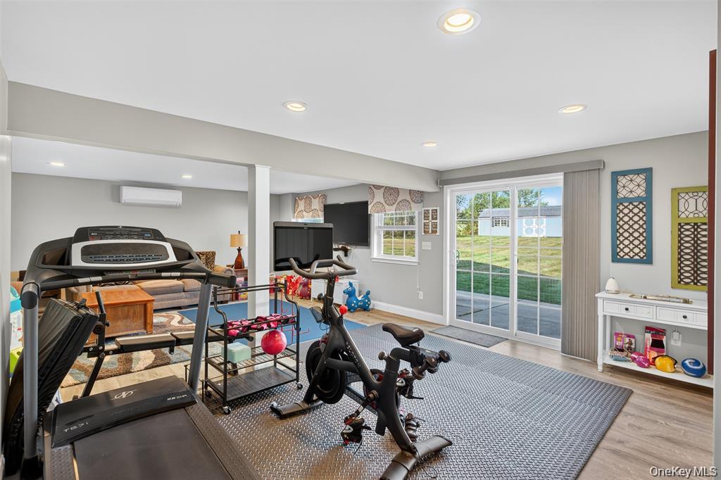 2 Harcourt Cosman Drive, Newburgh, NY 12550