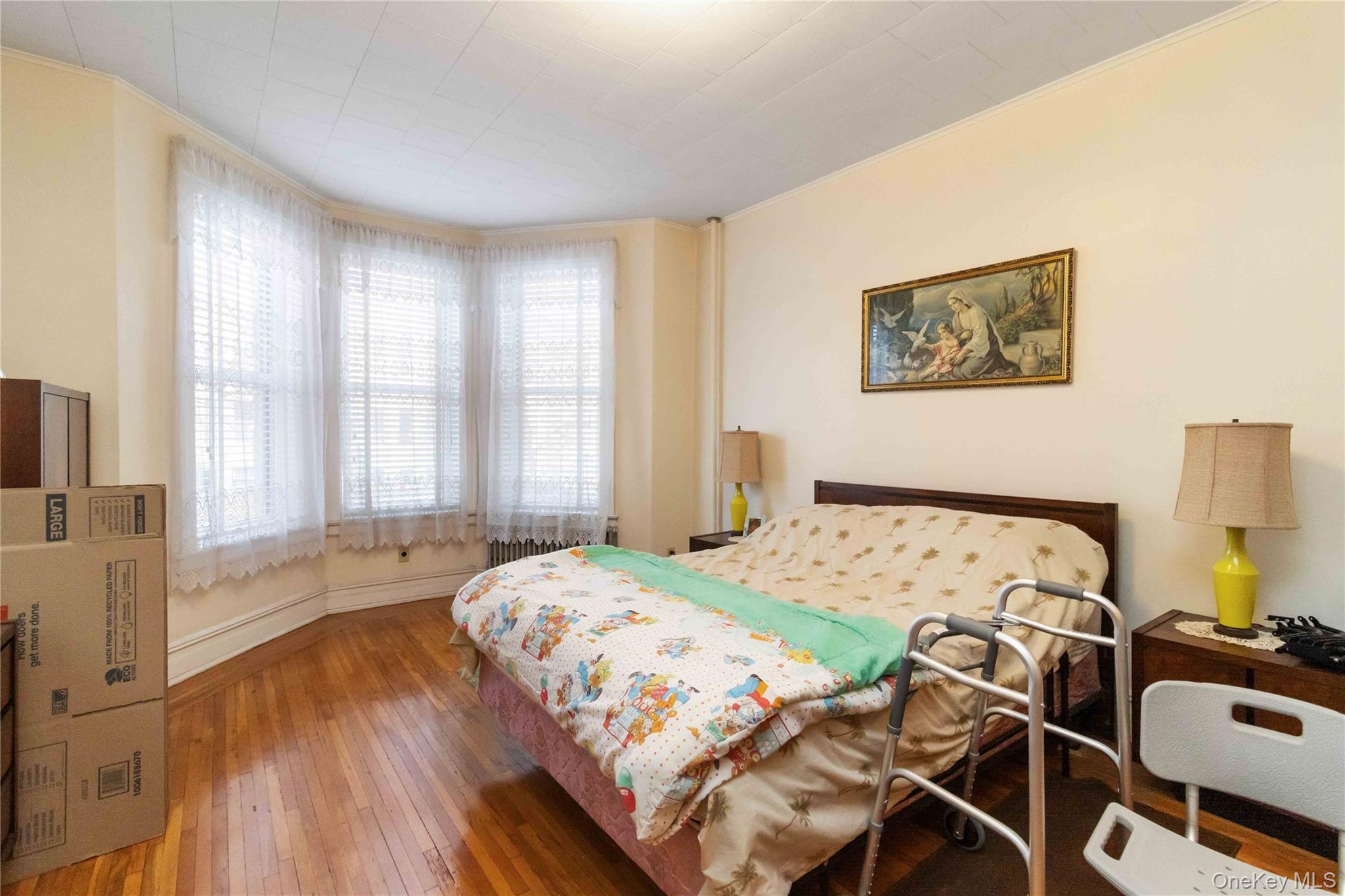 6138 Linden Street, Ridgewood, NY 11385