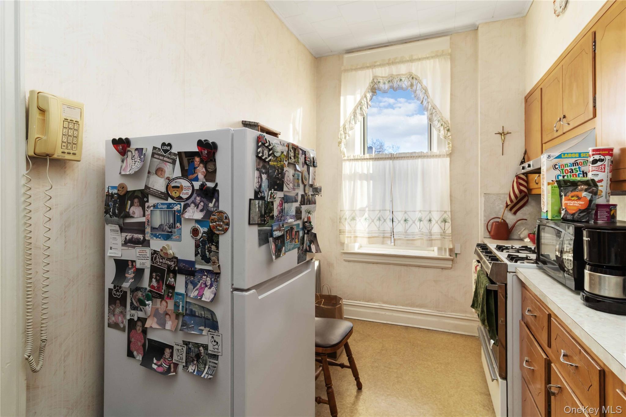 6138 Linden Street, Ridgewood, NY 11385