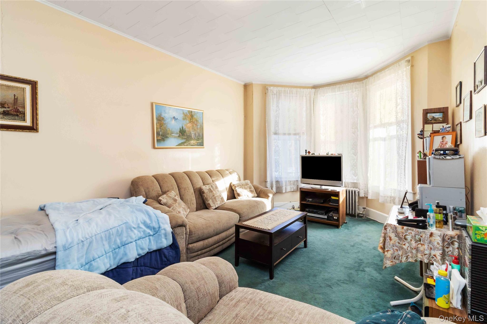 6138 Linden Street, Ridgewood, NY 11385