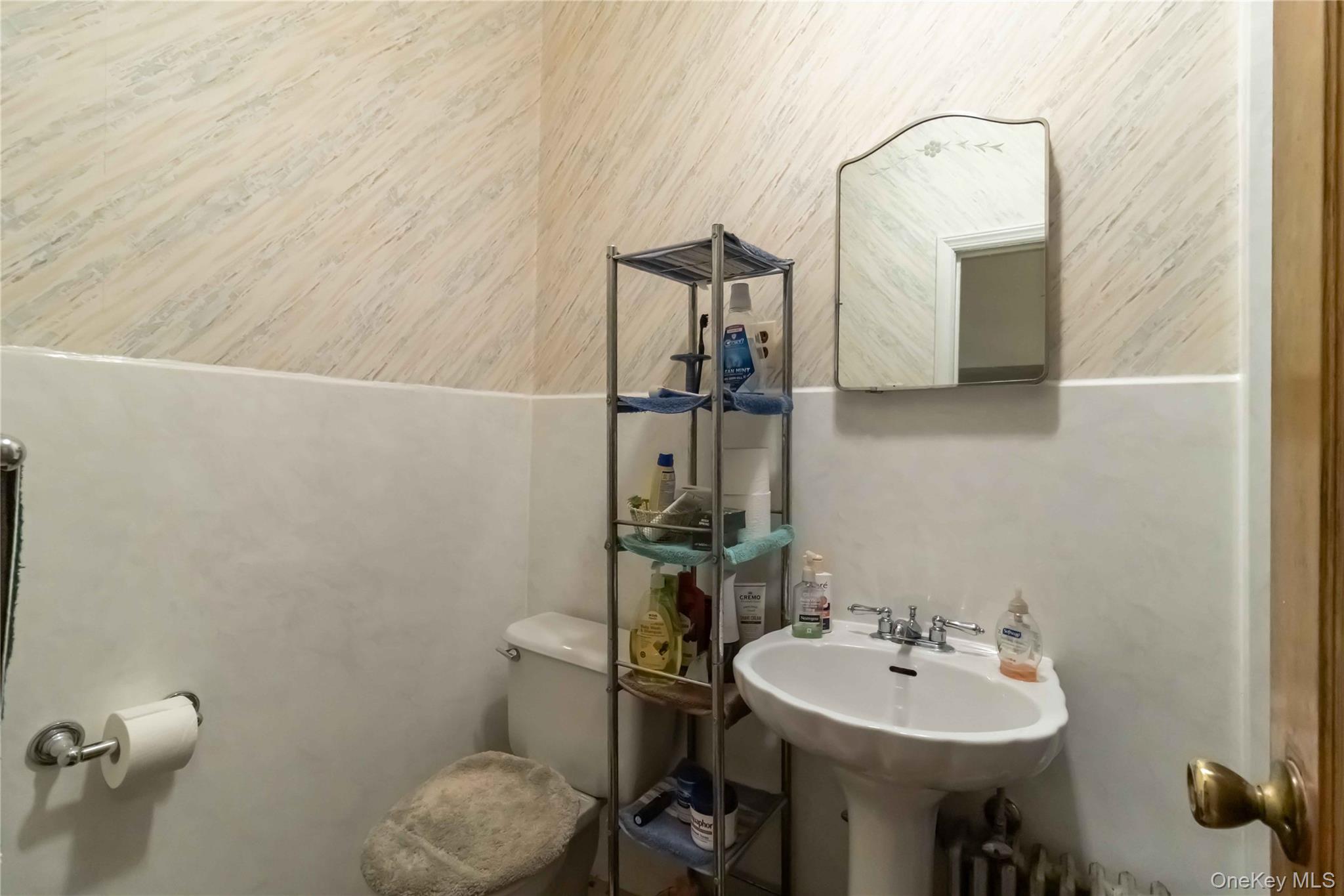 6138 Linden Street, Ridgewood, NY 11385