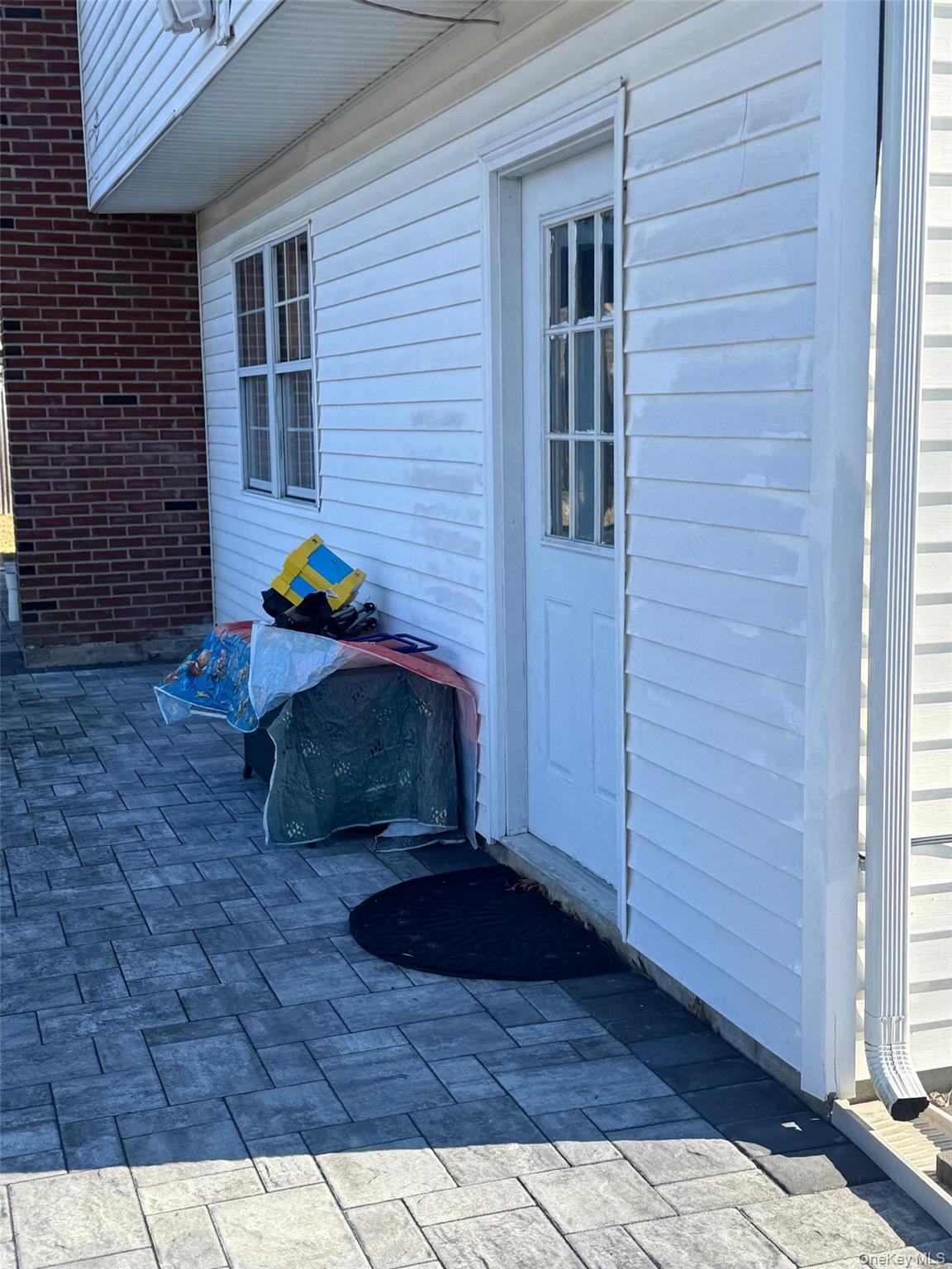 489 Easton Street, Ronkonkoma, NY 11779