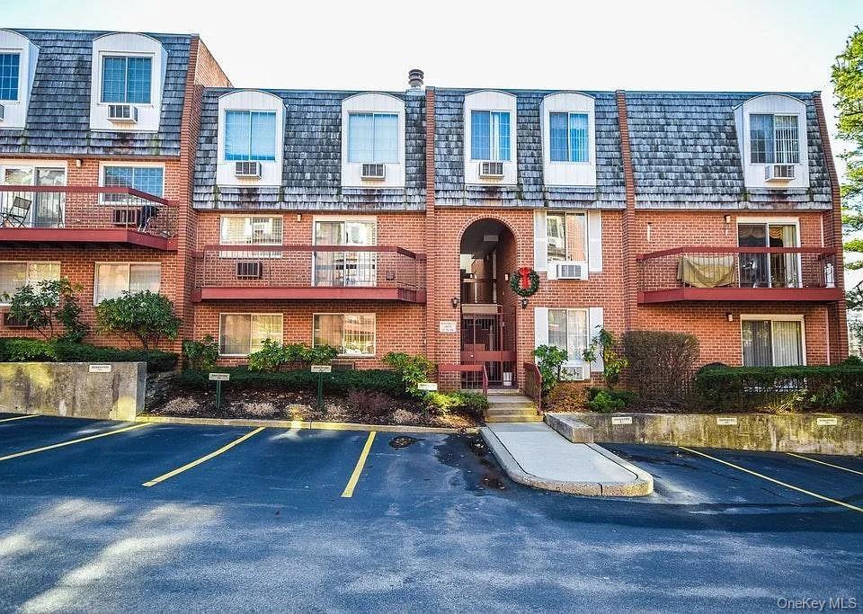 55 N Broadway # 2-21C, White Plains, NY 10601