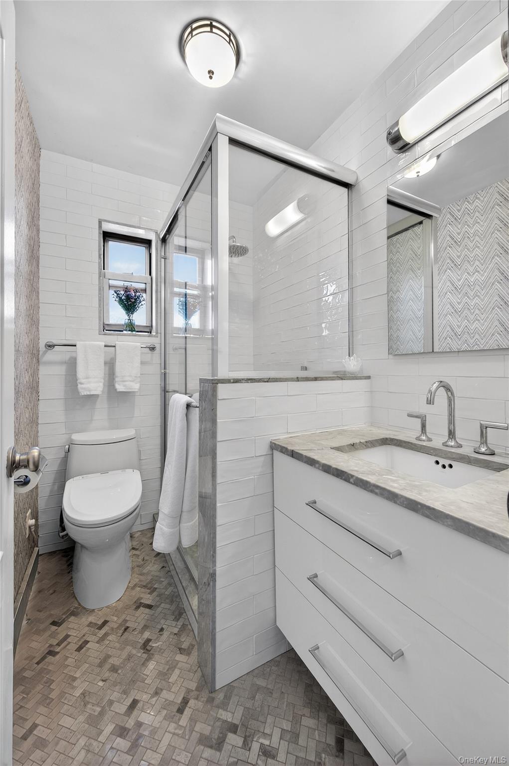 360 Stewart Avenue # 3F, Garden City, NY 11530