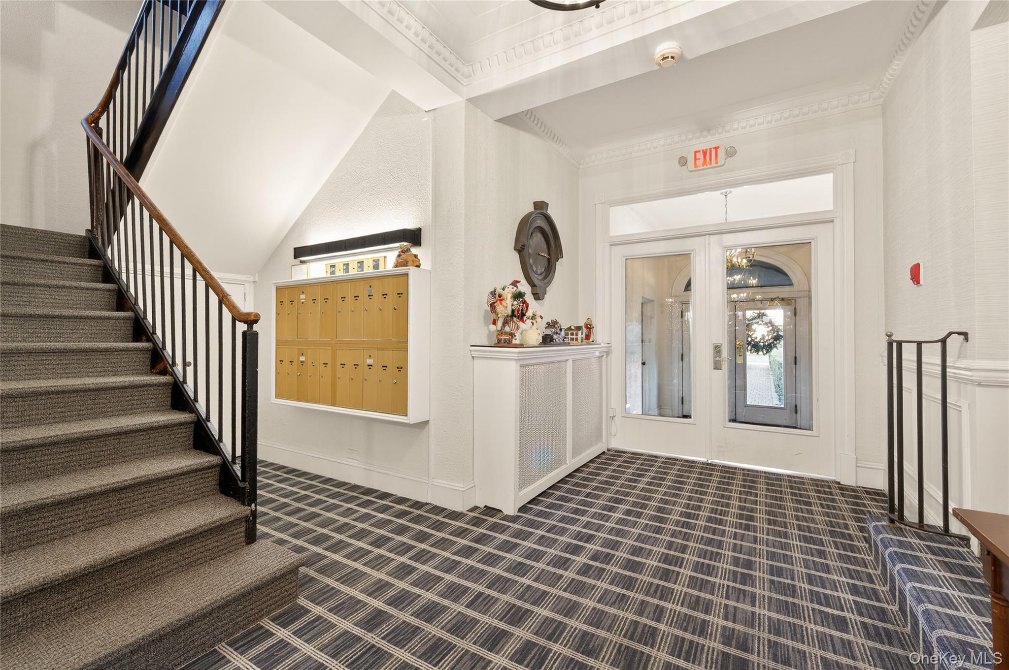 360 Stewart Avenue # 3F, Garden City, NY 11530