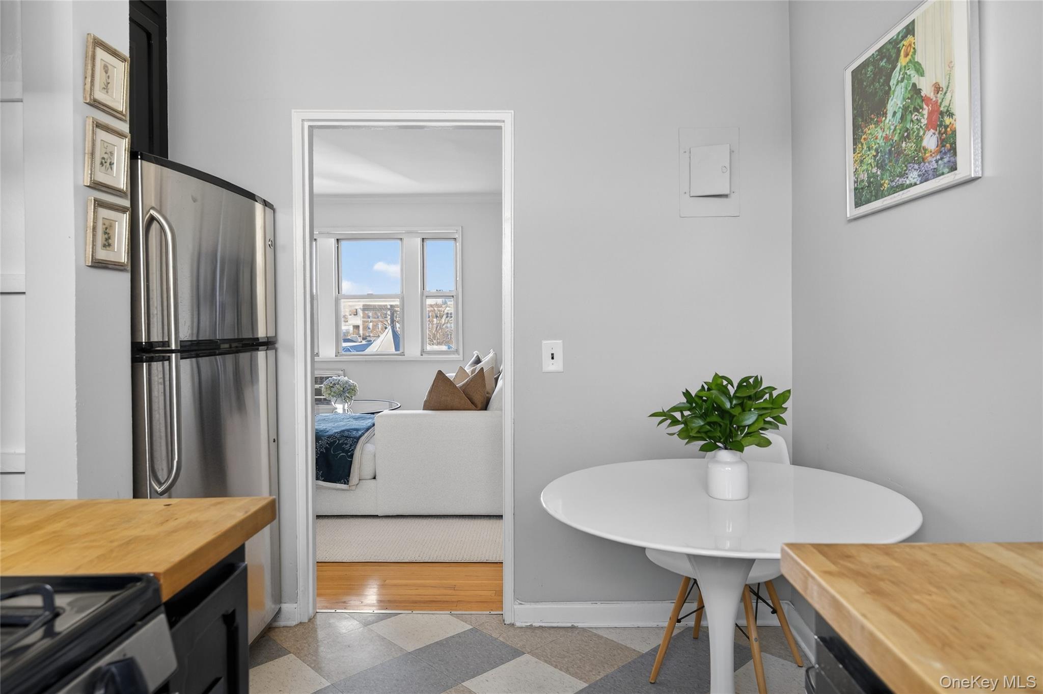 360 Stewart Avenue # 3F, Garden City, NY 11530