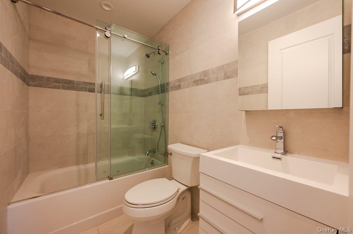 661 W Broadway # 503, Long Beach, NY 11561