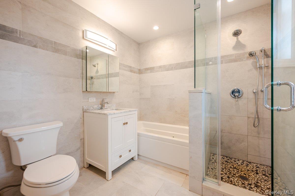 661 W Broadway # 503, Long Beach, NY 11561