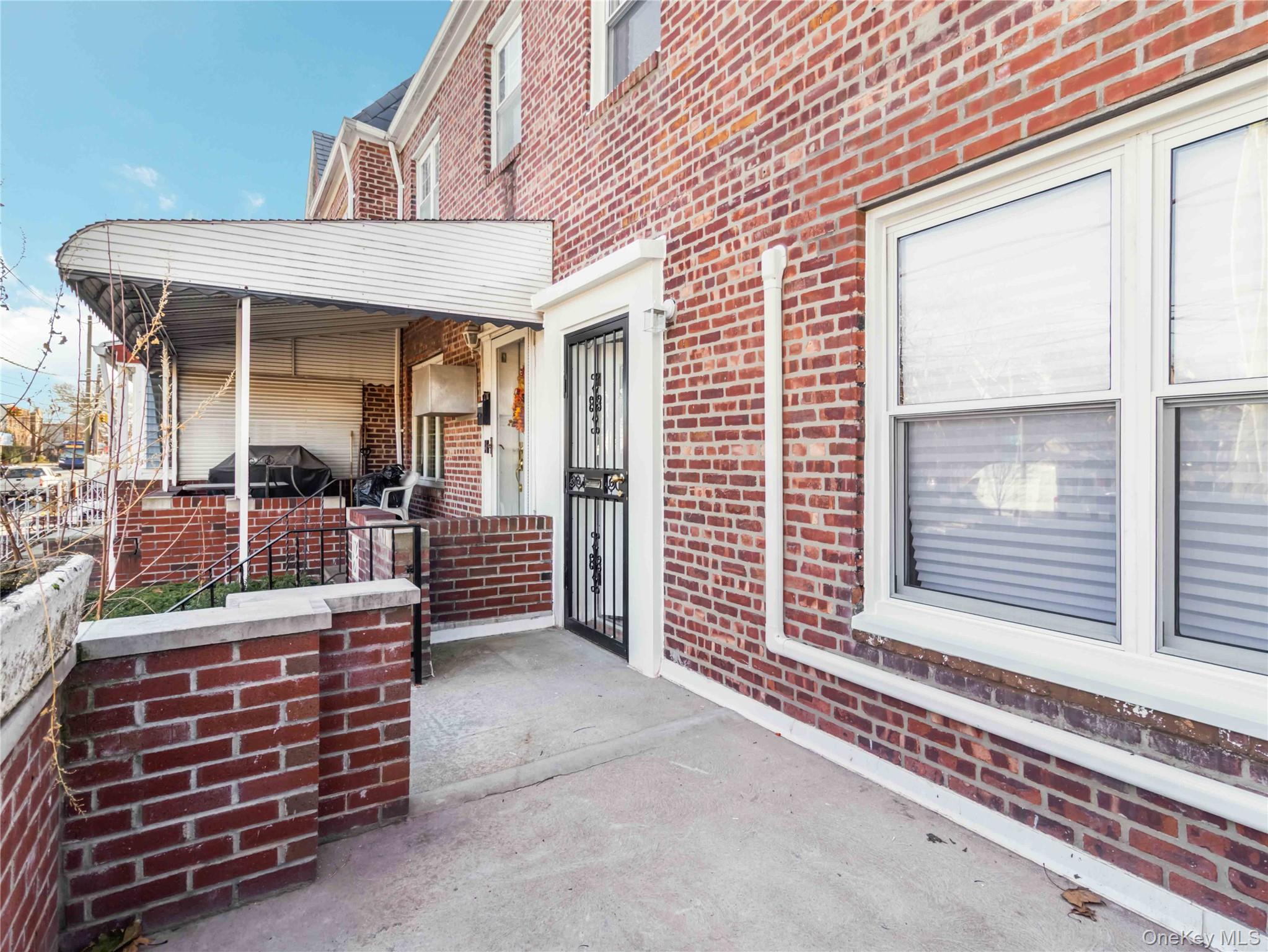 6286 Dry Harbor Road, Middle Village, NY 11379