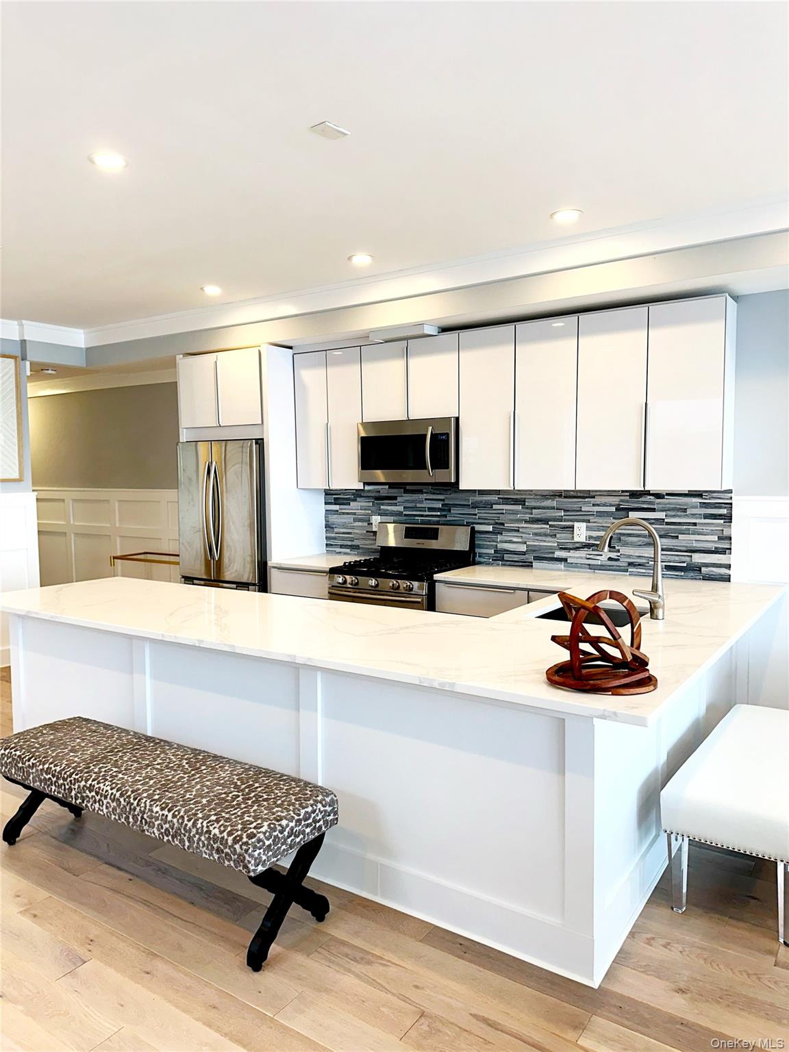 61 Orchard Beach Boulevard # B, Port Washington, NY 11050