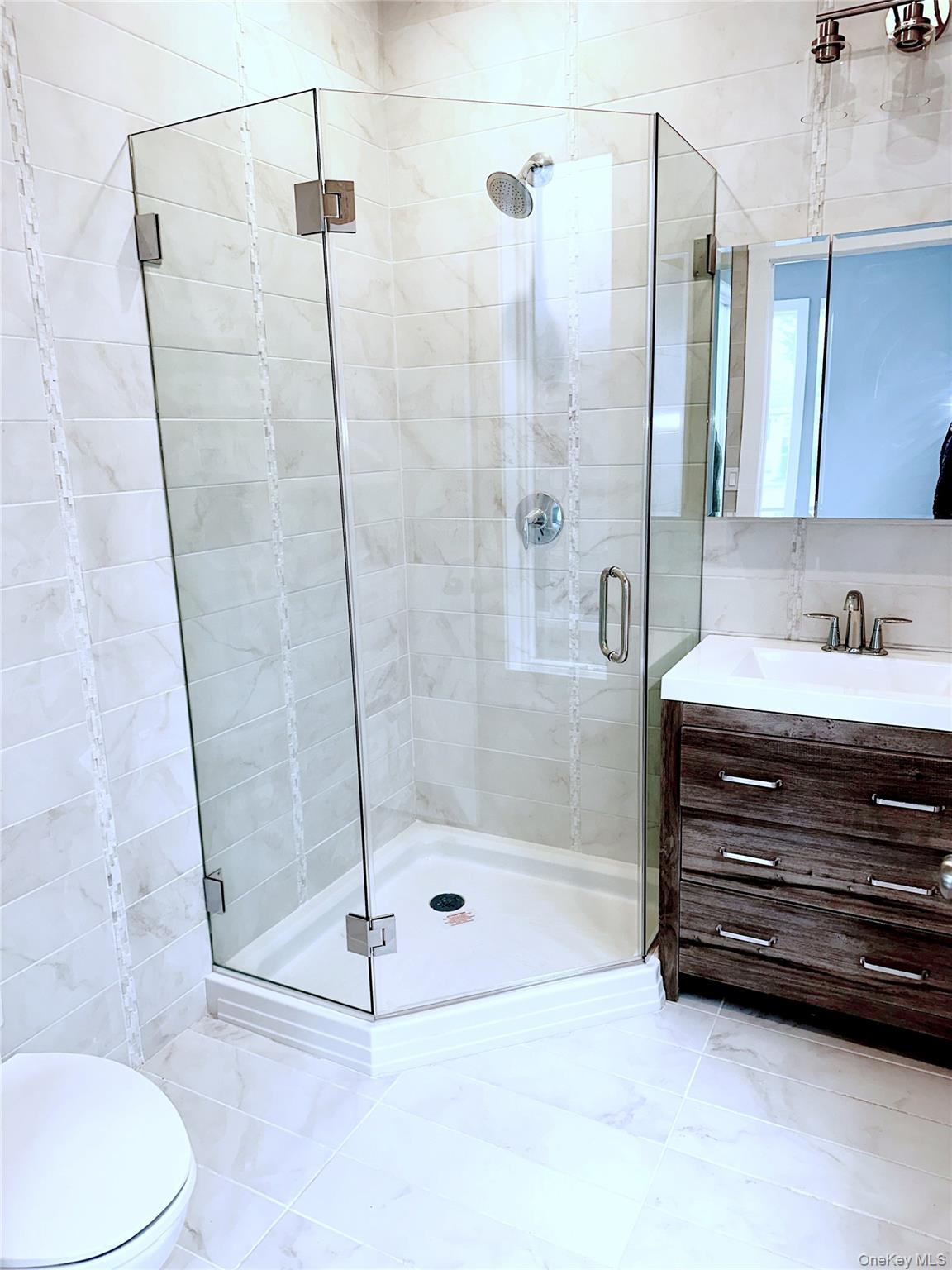 61 Orchard Beach Boulevard # B, Port Washington, NY 11050