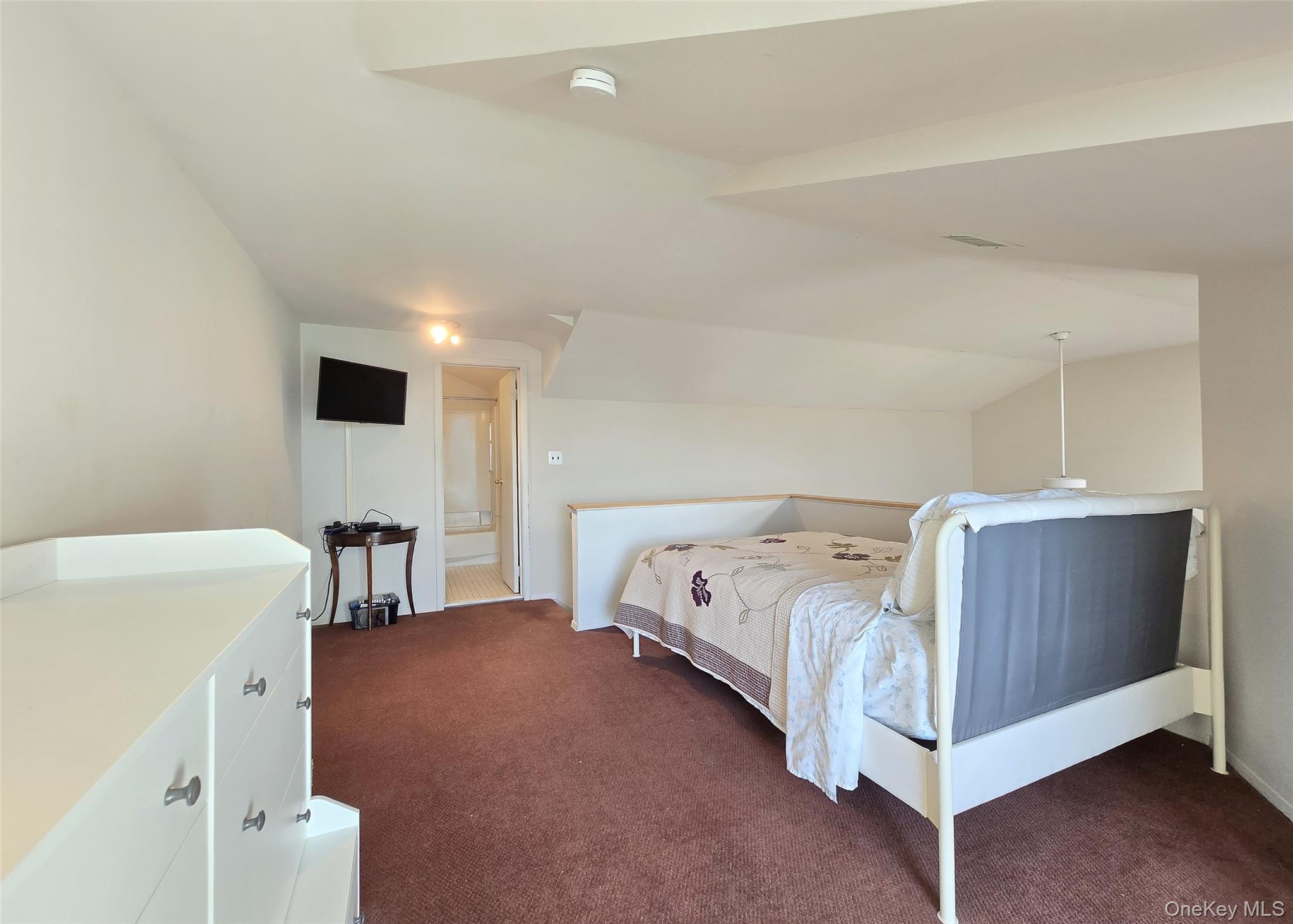 47 Anchor Street # Y, Freeport, NY 11520