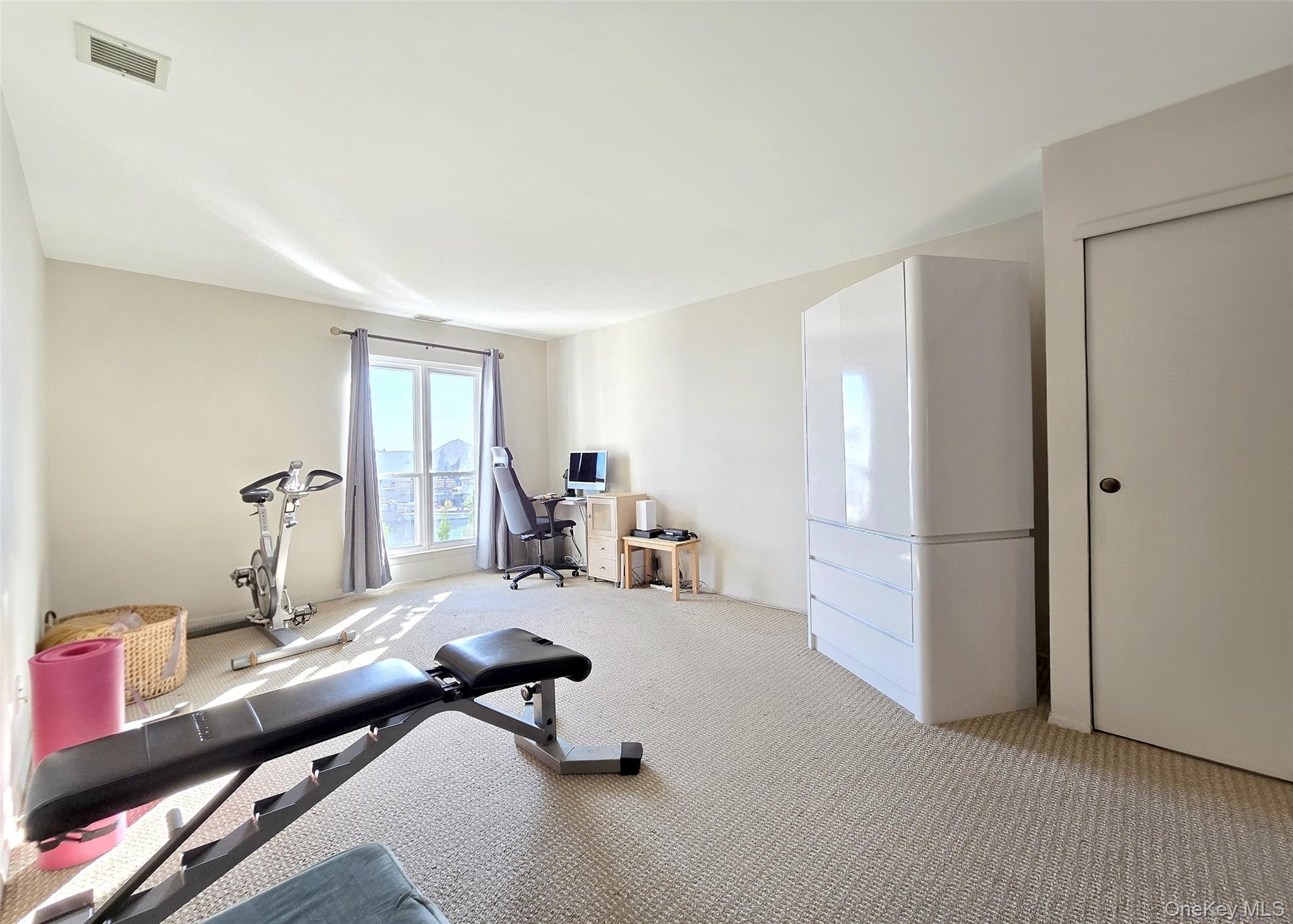 47 Anchor Street # Y, Freeport, NY 11520