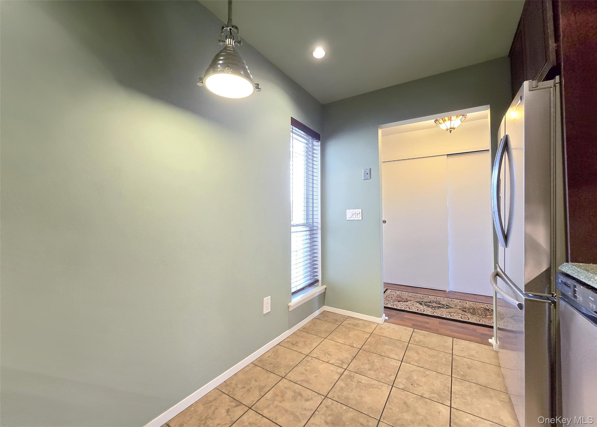 47 Anchor Street # Y, Freeport, NY 11520